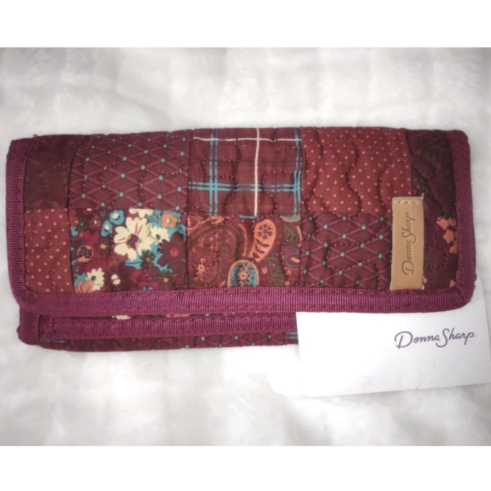 Donna Sharp Quilted Patchwork‎ Wallet Burgundy Floral Plaid Snap Closure